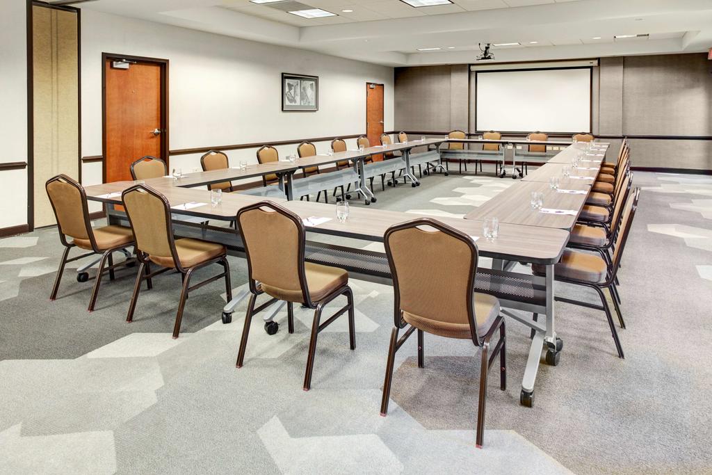 Hyatt Place Pittsburgh Airport