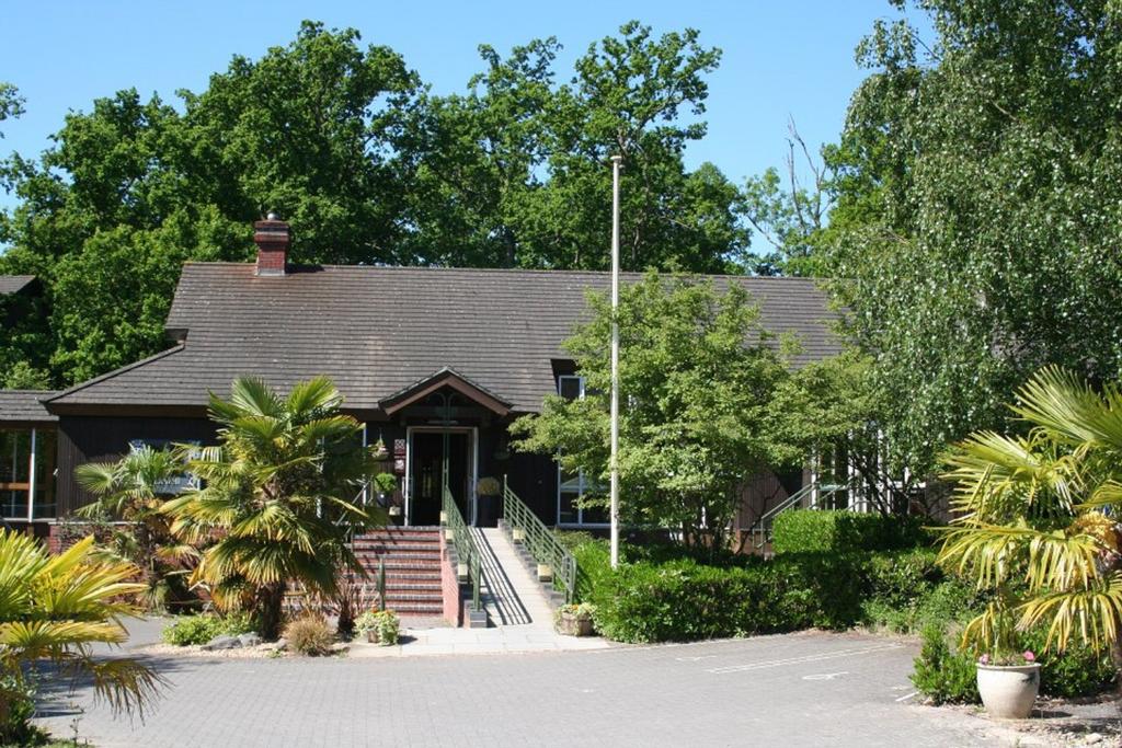 Marwell Hotel