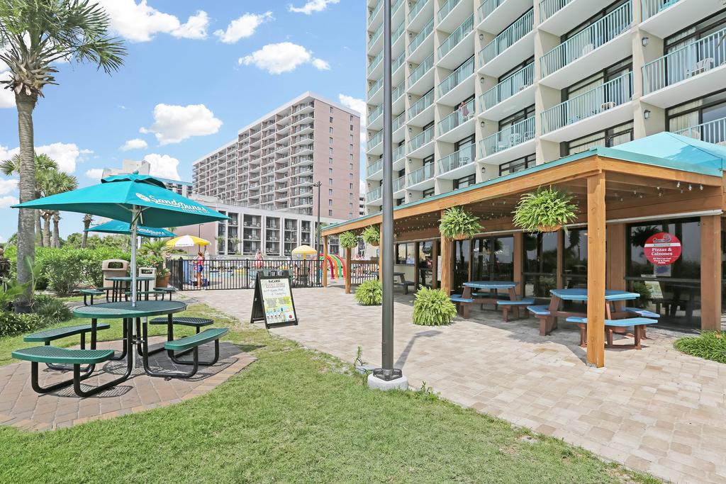 Sand Dunes Resort and Suites