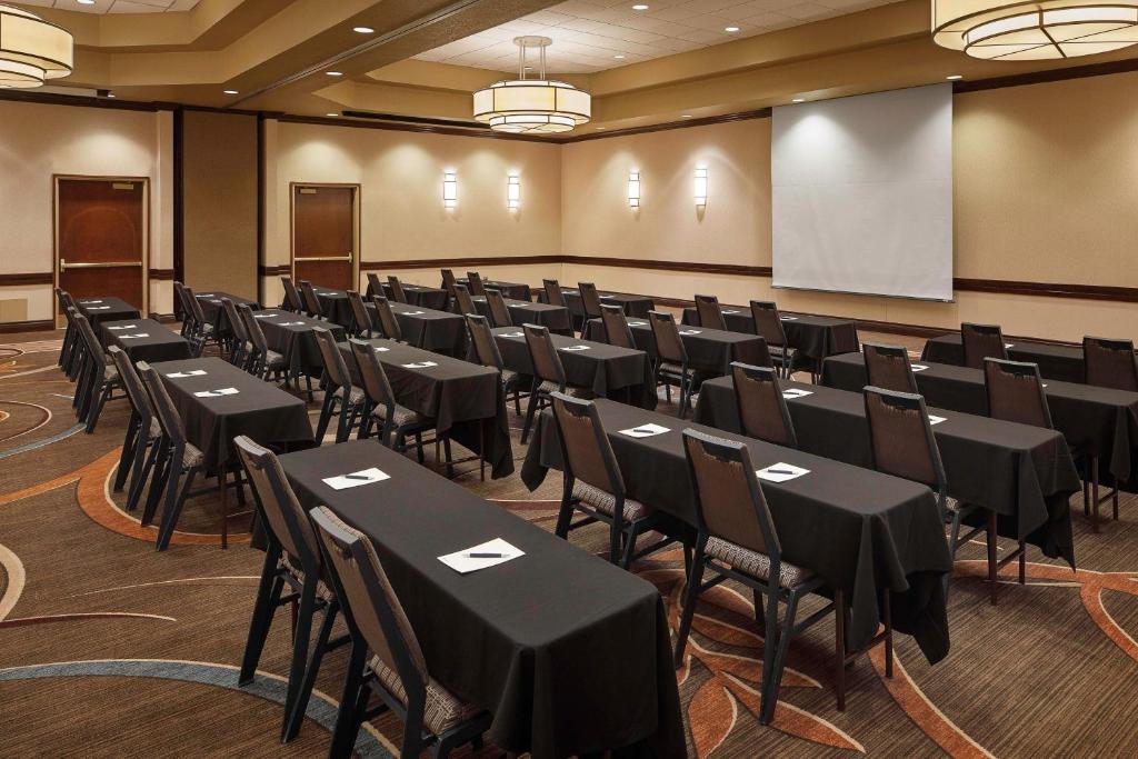 Sheraton Sioux Falls & Convention Center