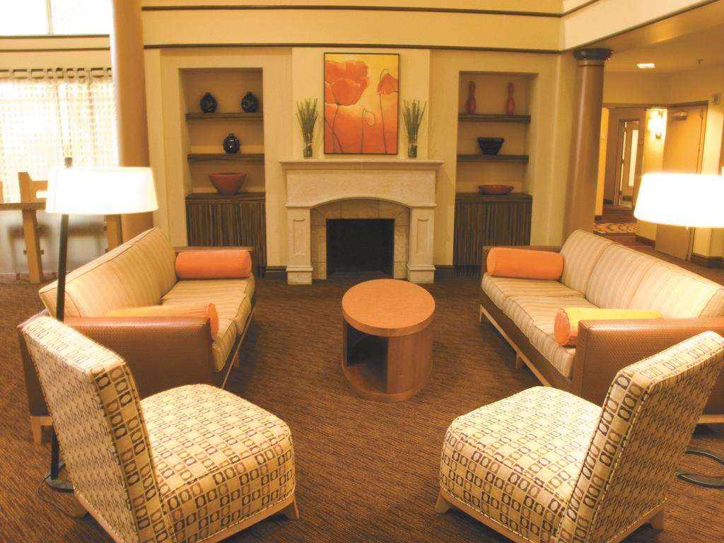 La Quinta Inn & Suites by Wyndham Austin Airport