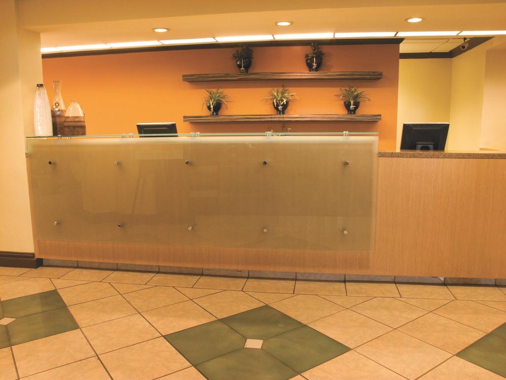 La Quinta Inn & Suites by Wyndham Austin Airport