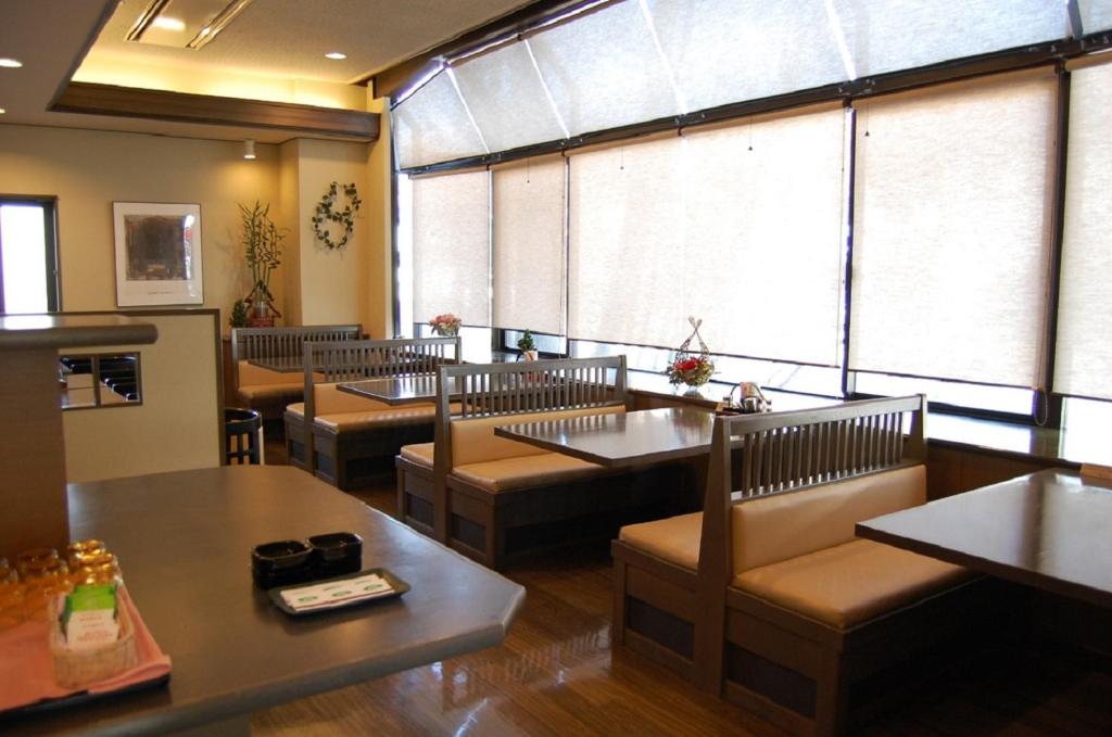Hotel Route-Inn Court Chikuma-Koshoku