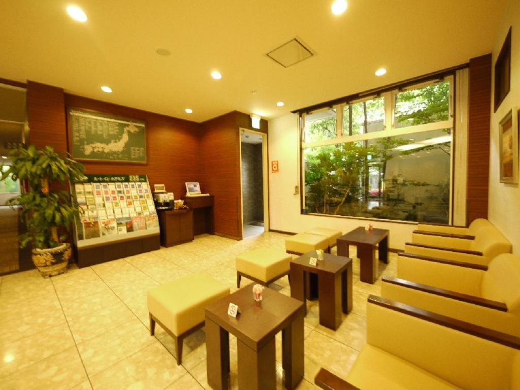 Hotel Route Inn Court Ina