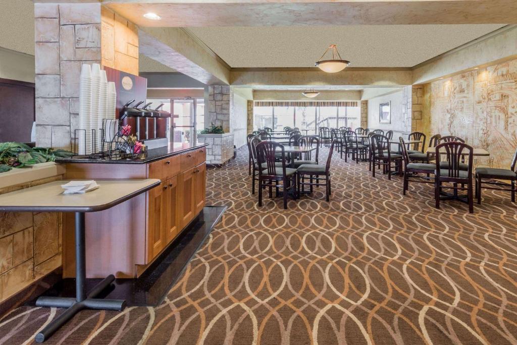 Ramada by Wyndham Dallas Love Field