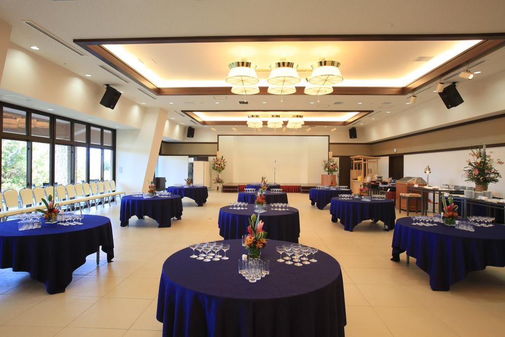 Hotel Breeze Bay Marina