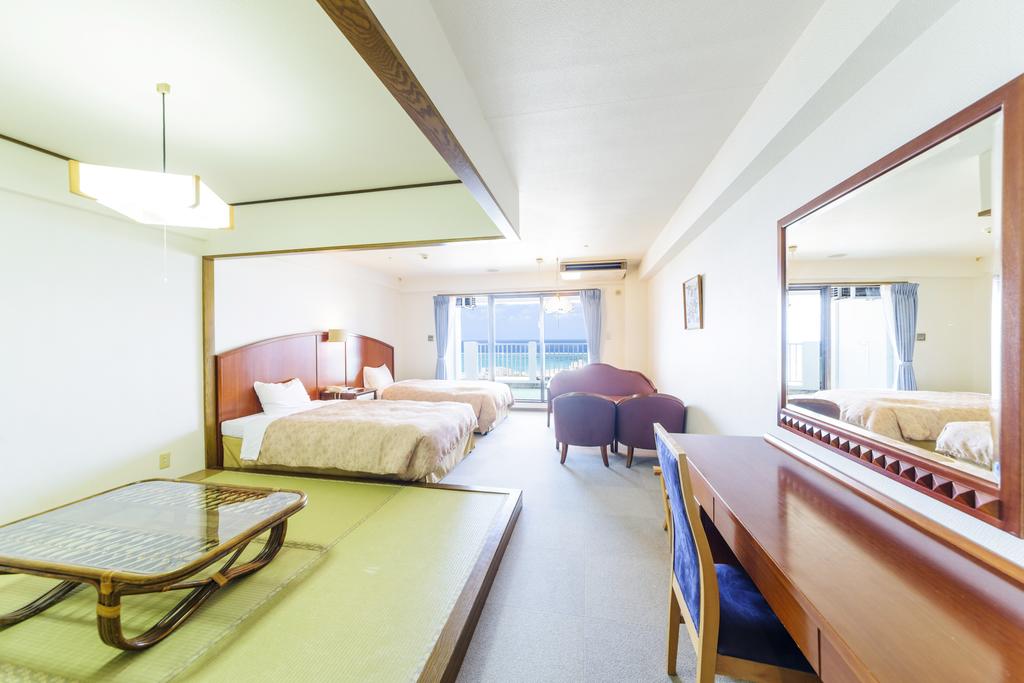 Kanehide Onna Marineview Palace