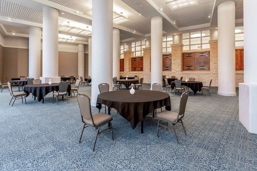 Hilton Dallas Lincoln Centre