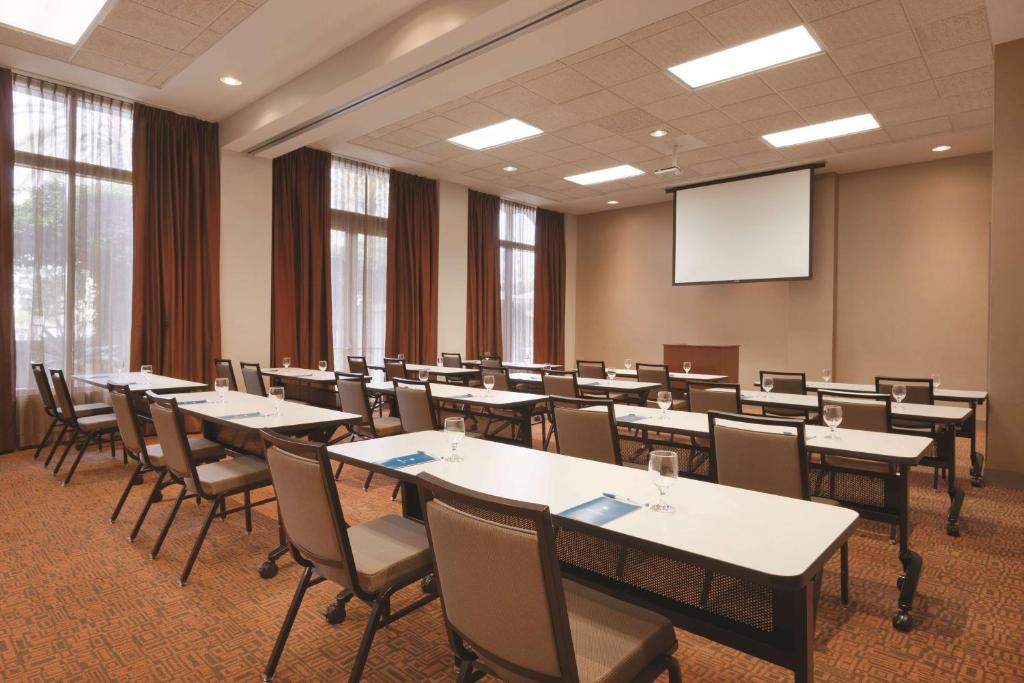 HYATT house Emeryville/San Francisco Bay Area