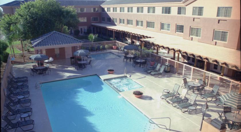 Country Inn & Suites By Carlson Scottsdale
