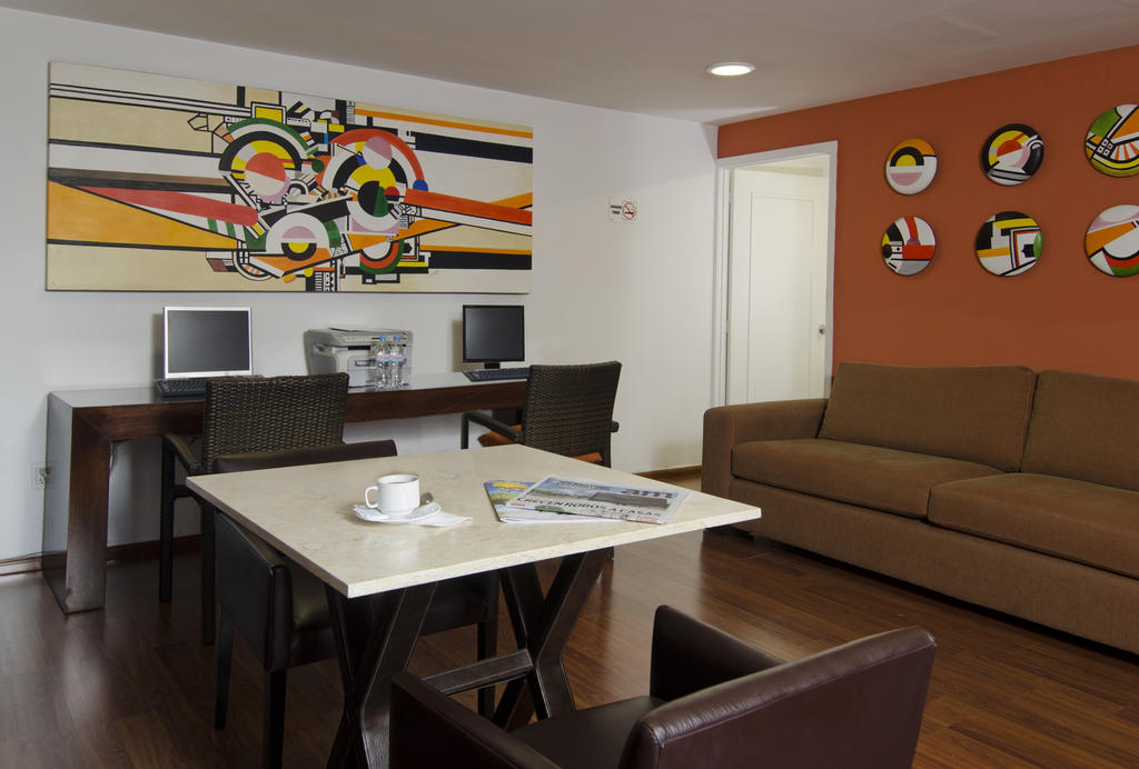 Suites Mexico Plaza Campestre