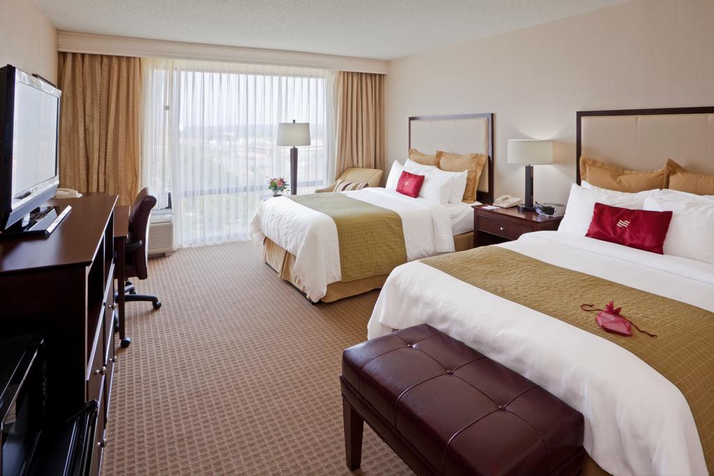 Crowne Plaza Old Town Alexandria