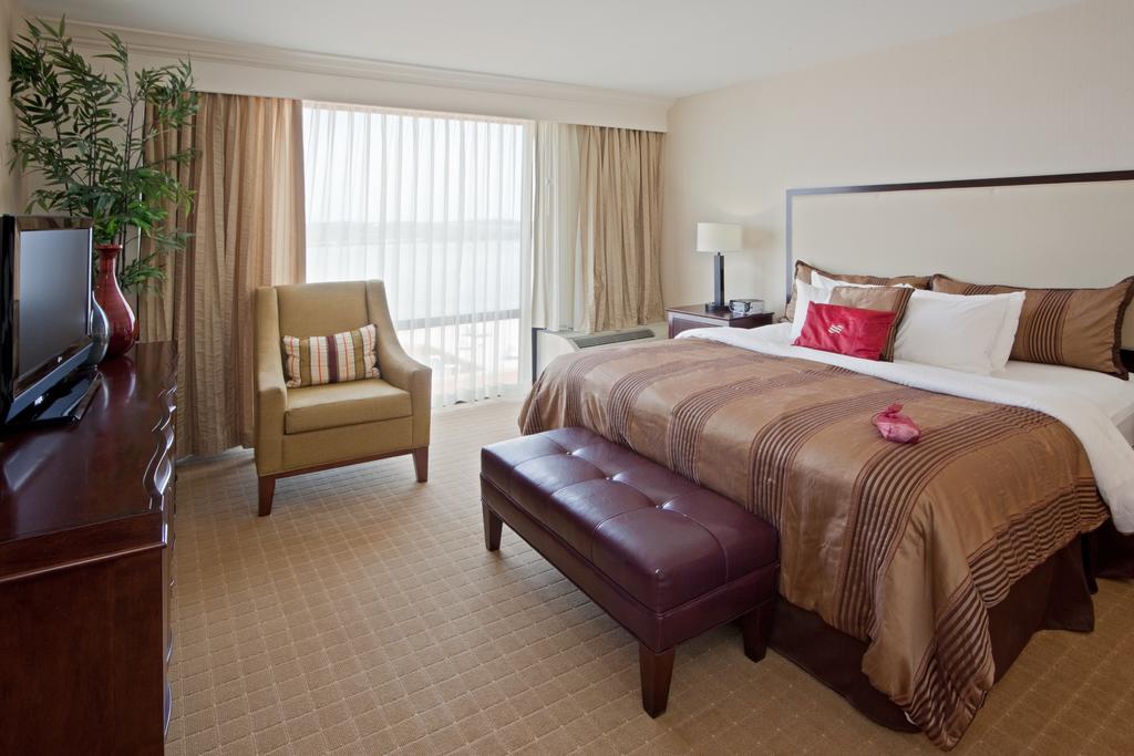 Crowne Plaza Old Town Alexandria
