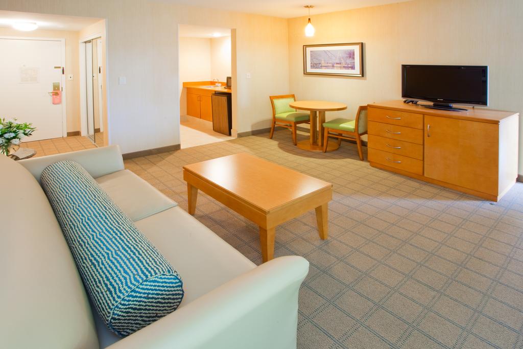 Holiday Inn Hotel & Suites Alexandria - Old Town