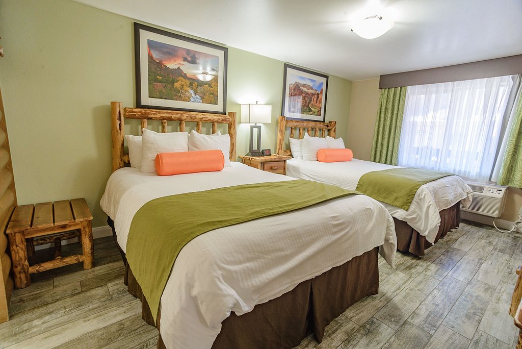 Pioneer Lodge