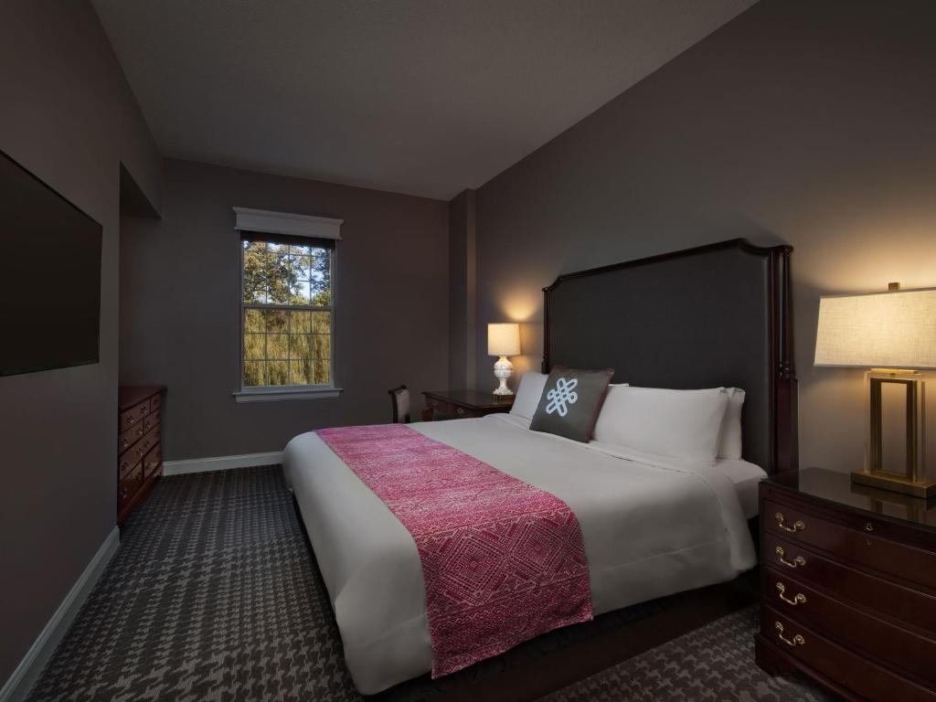 Marriott's Manor Club at Ford's Colony
