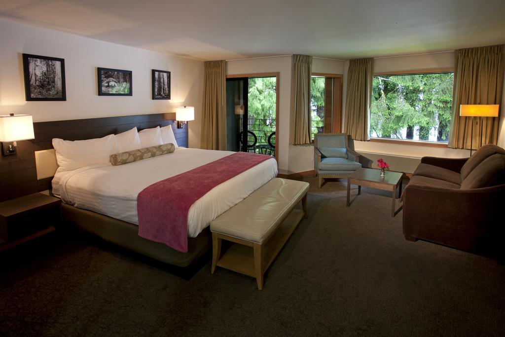 Lake Quinault Lodge