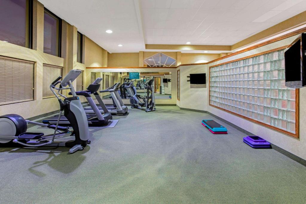 La Quinta Inn & Suites by Wyndham Appleton College Avenue
