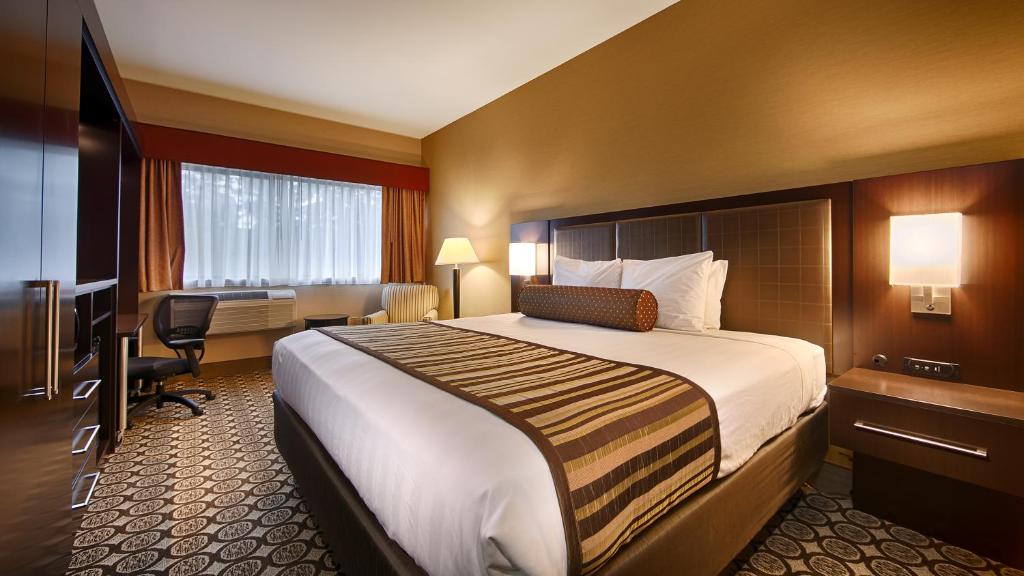 Best Western Plus InnTowner Madison
