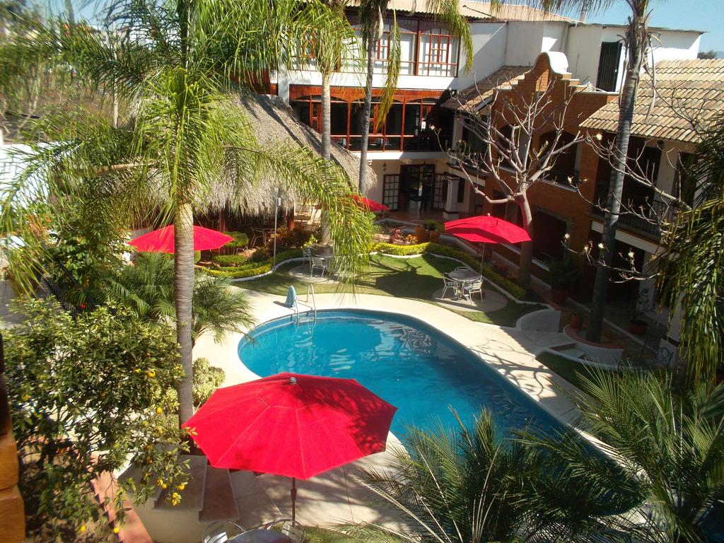 Casa de Adobe Gallery & Luxury Boutique