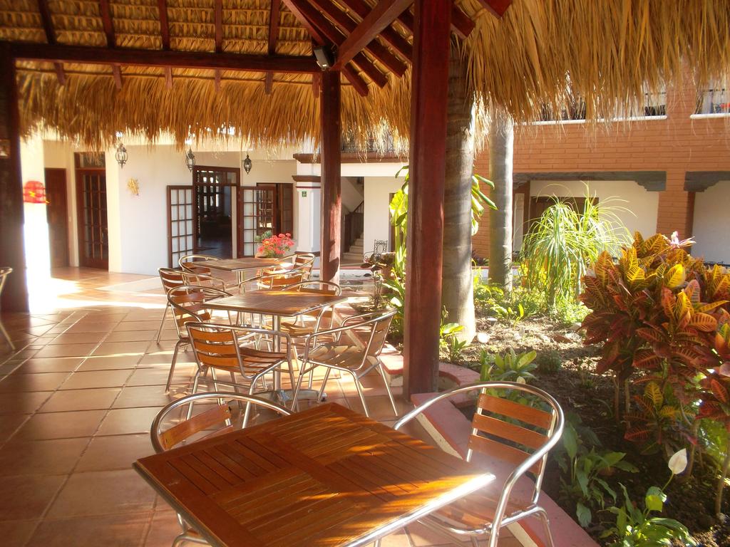Casa de Adobe Gallery & Luxury Boutique