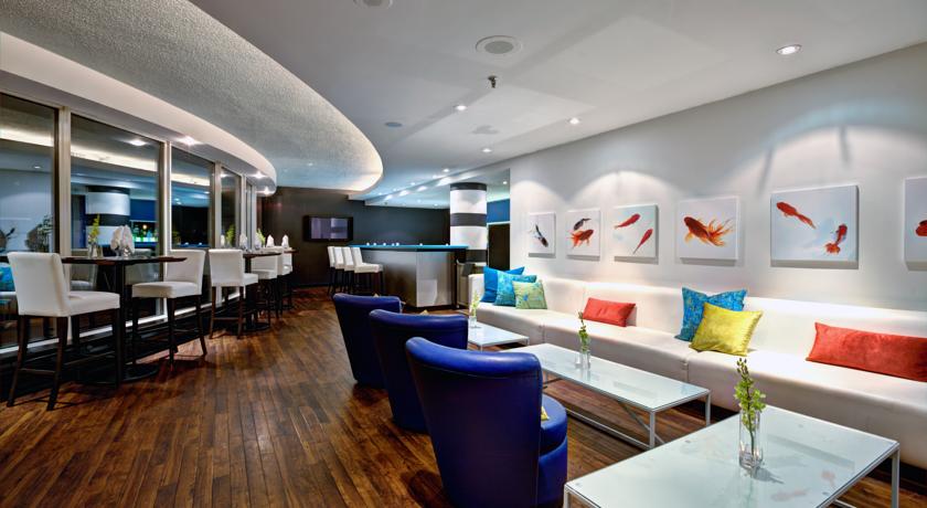 Radisson Blu Toronto Downtown (Formerly Radisson Admiral Harbourfront)