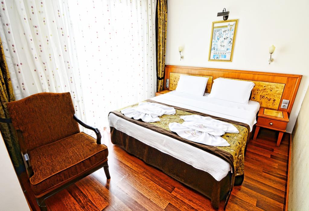 Santa Ottoman Hotel