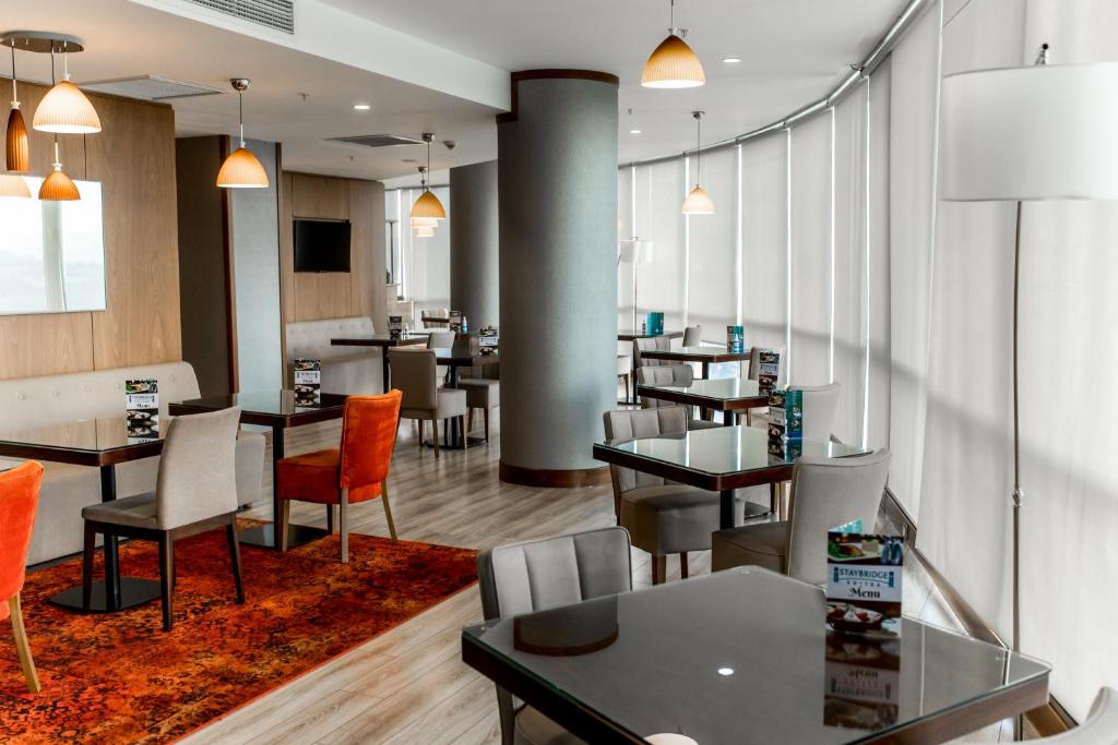 Parkside Hotel & Apartments (Formerly Staybridge Suites)