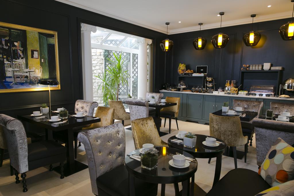 Hotel de Neuville - Arc de Triomphe (Formerly Best Western Plus)