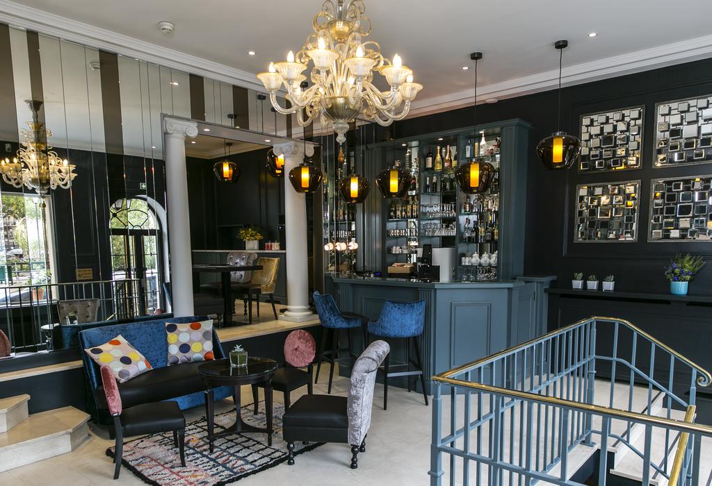 Hotel de Neuville - Arc de Triomphe (Formerly Best Western Plus)