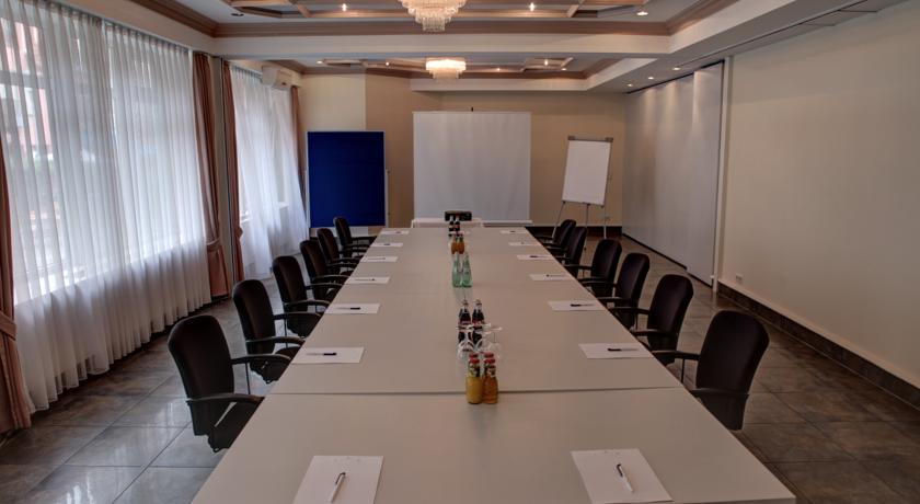 Parkhotel Frankfurt Airport