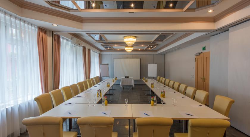 Parkhotel Frankfurt Airport