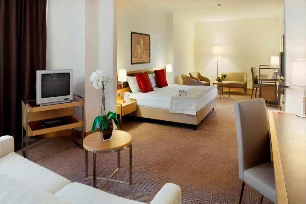 Golden Tulip Plaza Caserta