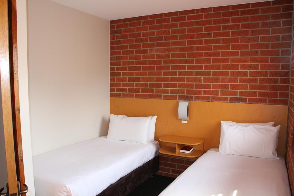 Bay Hotel Apartments (Formerly Apartments at Woolmers)