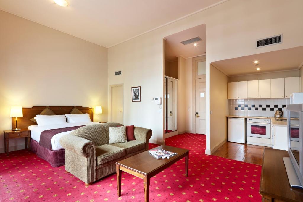 Quest Grand Hotel Melbourne