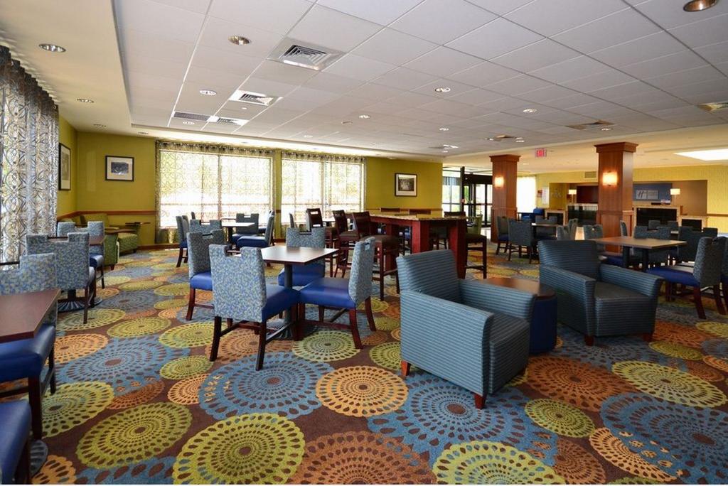 Holiday Inn Express Brockton - Boston