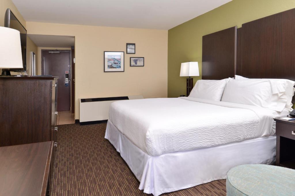 Four Points By Sheraton Virginia Beach Oceanfront