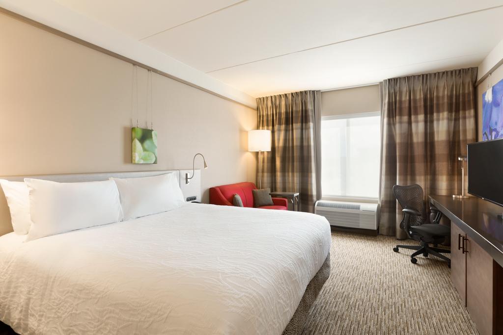 Hilton Garden Inn Pittsburgh Airport South - Robinson Mall