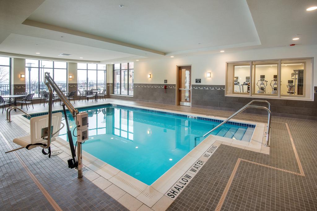 Hilton Garden Inn Pittsburgh Airport South - Robinson Mall