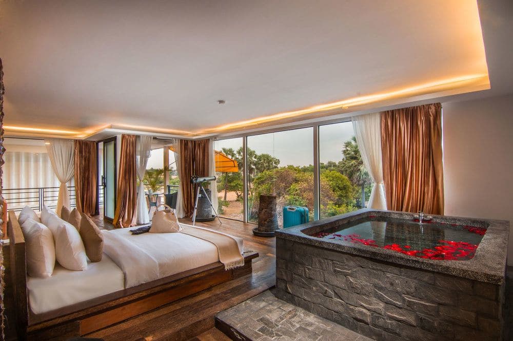 Angkor Elysium Suite