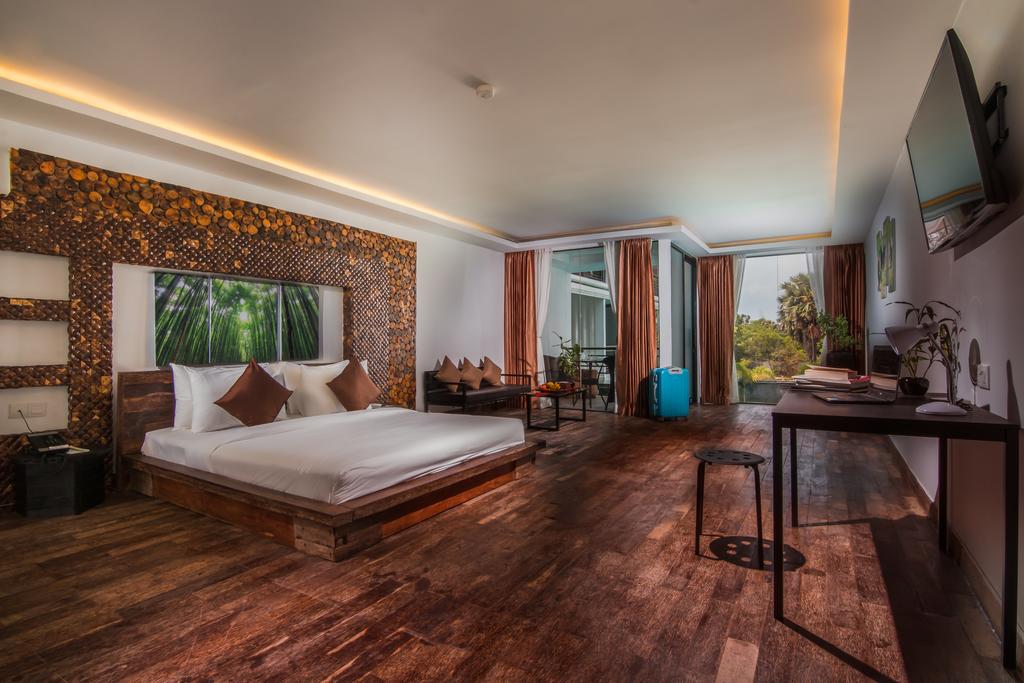 Angkor Elysium Suite