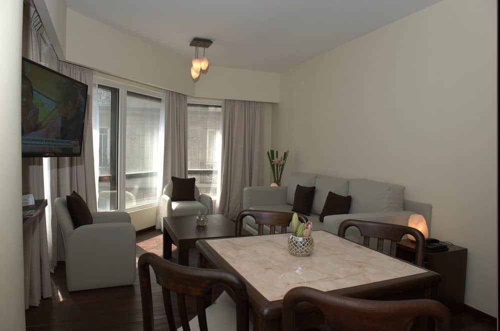 Plaza San Martin Suites