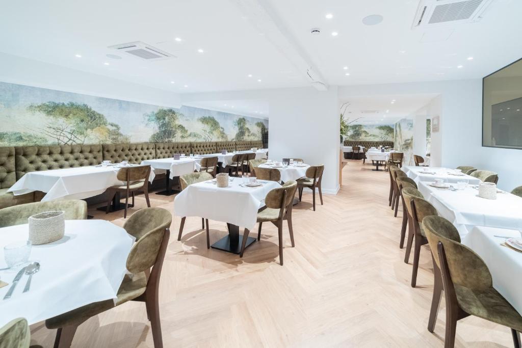 Grand Hotel Normandy by CW Hotel Collection (Formerly Floris Karos)