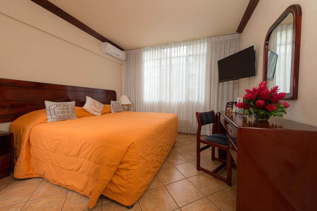 Auténtico Hotel