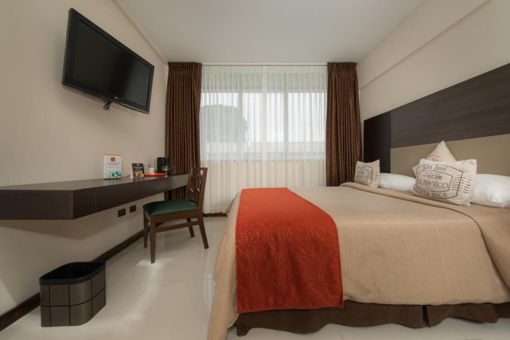 Auténtico Hotel
