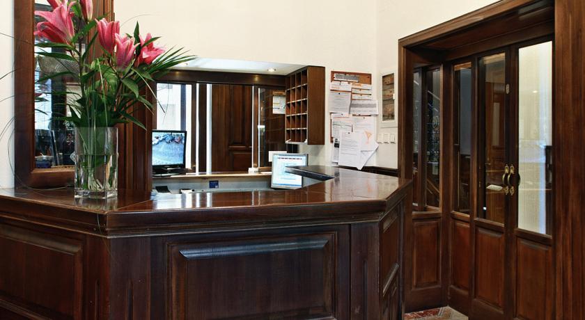 Hotel Trinidad Prague Castle