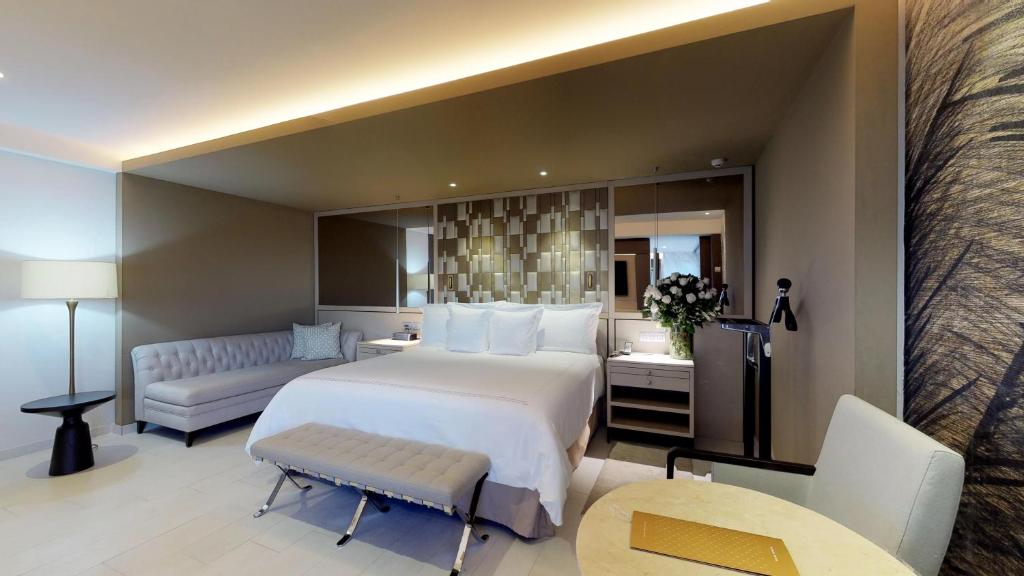El Embajador, a Royal Hideaway Hotel