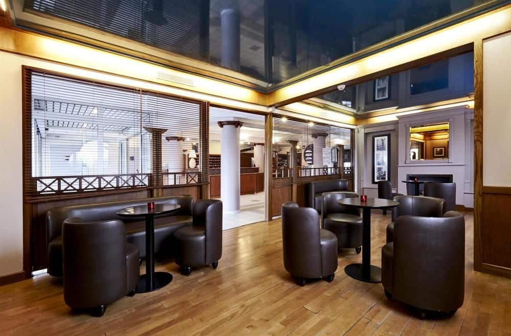 Kyriad Prestige Le Bourget - Aeroport