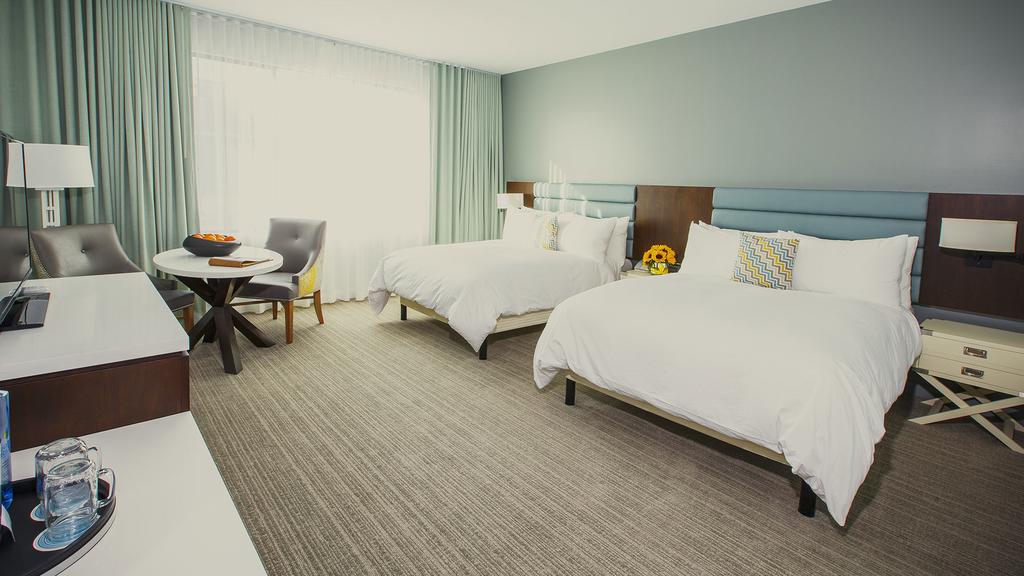 Lakehouse Hotel And Resort