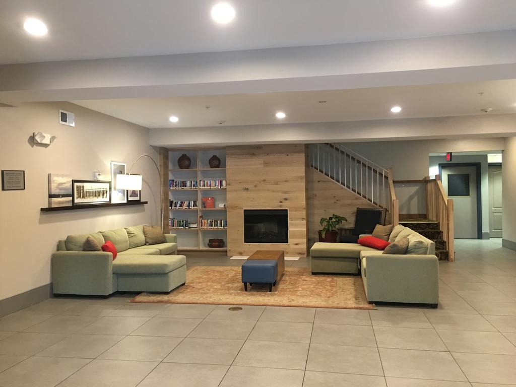 Country Inn & Suites Camp Springs